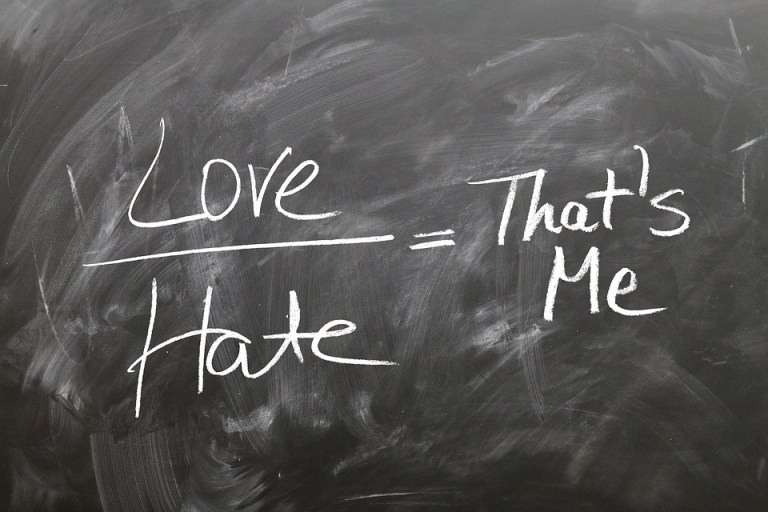 board-1805308_960_720